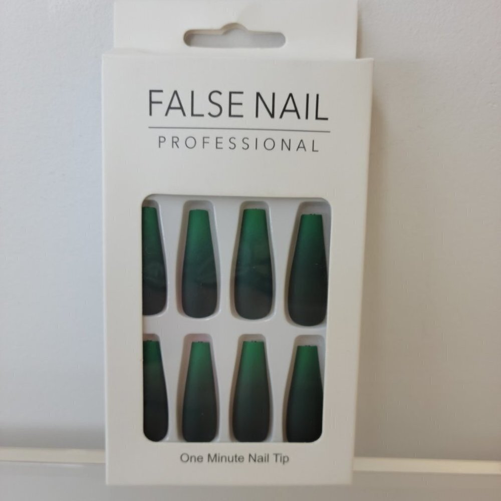 Press On Ombre Green Acrylic Nails 24 Pack